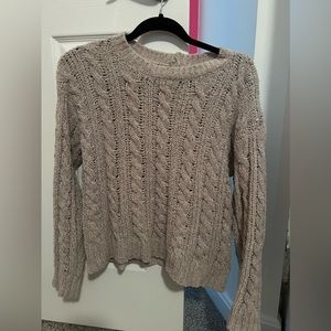 American Eagle Light Gray Sweater